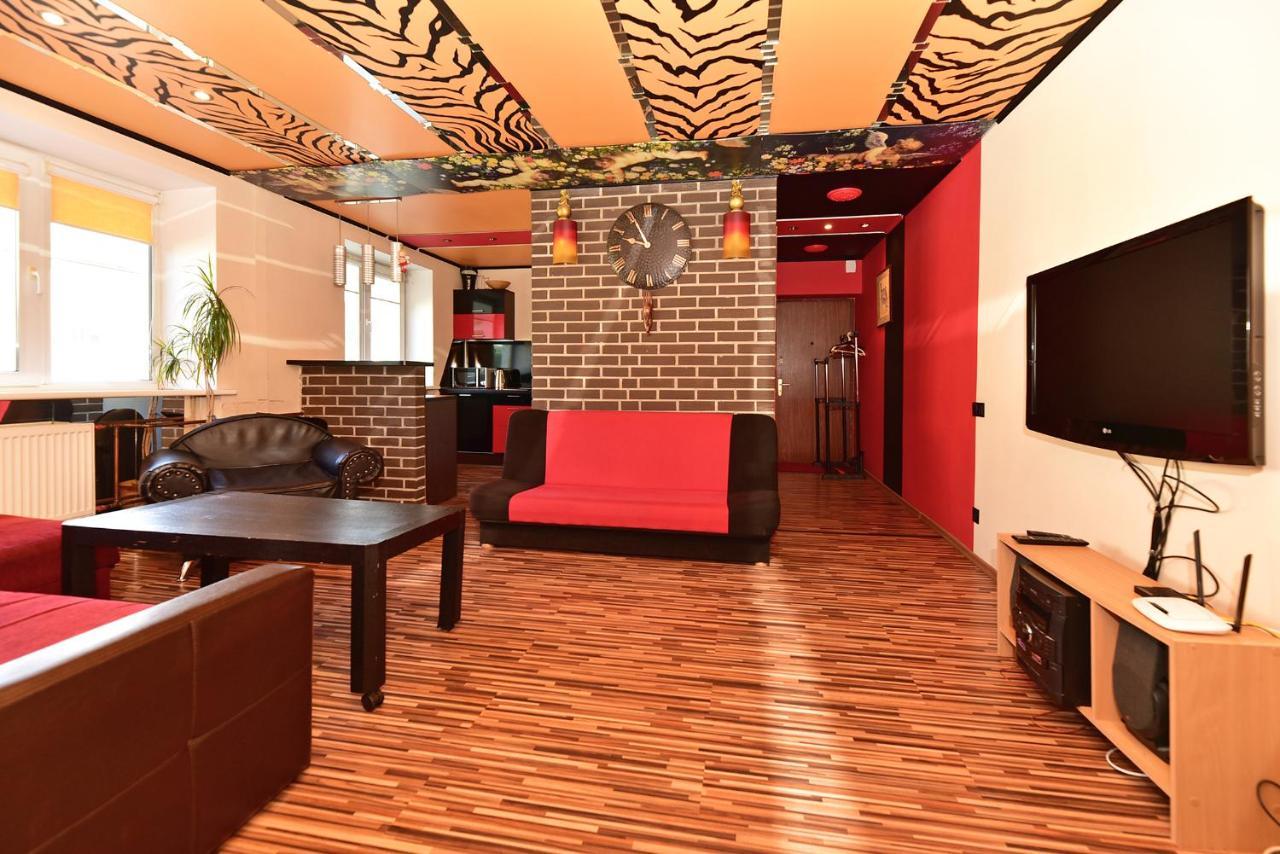 Travel Apartment فنتسبيلز المظهر الخارجي الصورة